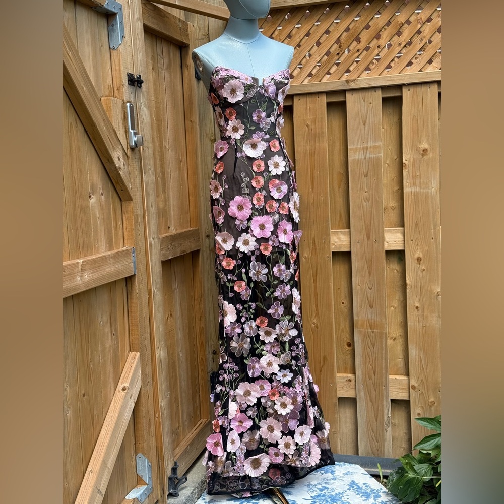 🆕 BRONX & BANCO 🧿 NWOT Jasmine Floral-Appliqued Gown, Black Multi - SzXS US 2 - Picture 5 of 17